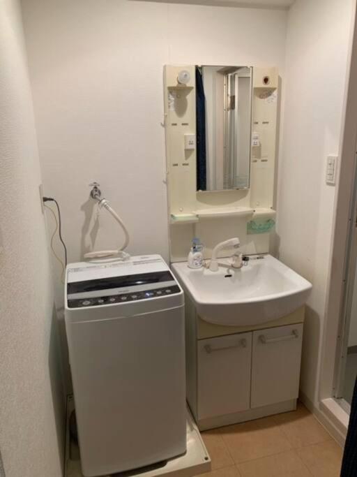 ２ Beds. Comfortable . Dotonbori / Kuromon Market. Osaka Exterior foto